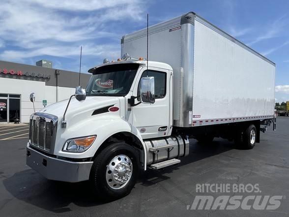 Peterbilt 536 Camiones caja cerrada