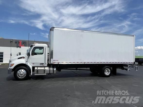 Peterbilt 536 Camiones caja cerrada