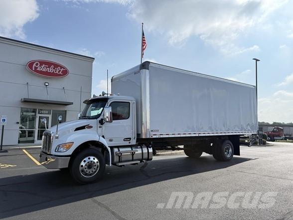 Peterbilt 536 Camiones caja cerrada