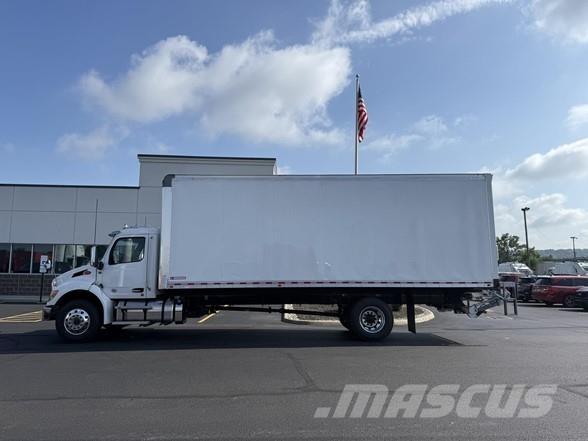 Peterbilt 536 Camiones caja cerrada