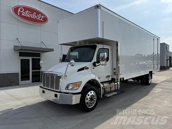 Peterbilt 536 Camiones caja cerrada