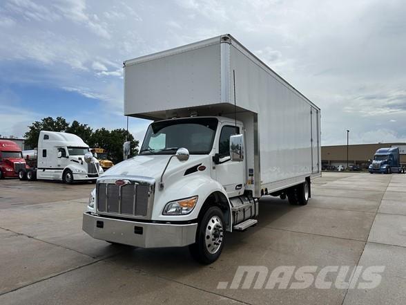 Peterbilt 536 Camiones caja cerrada