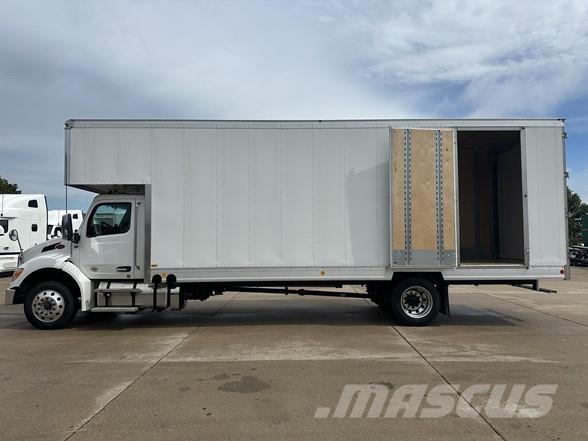 Peterbilt 536 Camiones caja cerrada