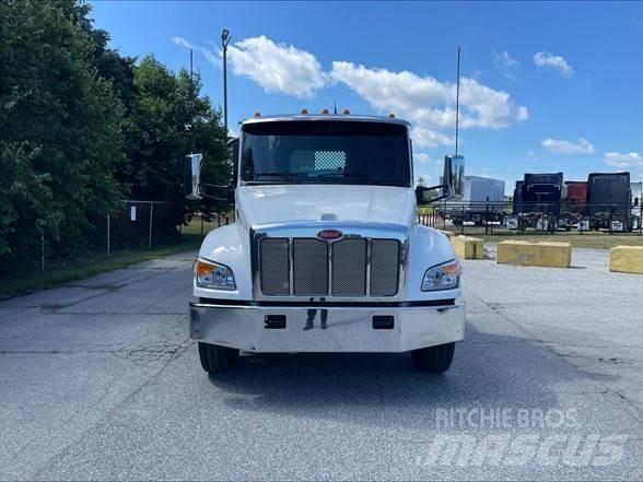 Peterbilt 548 Camiones plataforma