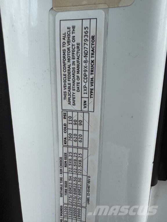 Peterbilt 567 Cabezas tractoras