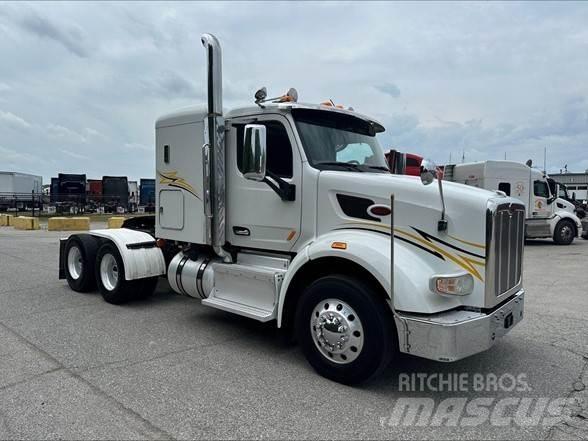 Peterbilt 567 Cabezas tractoras