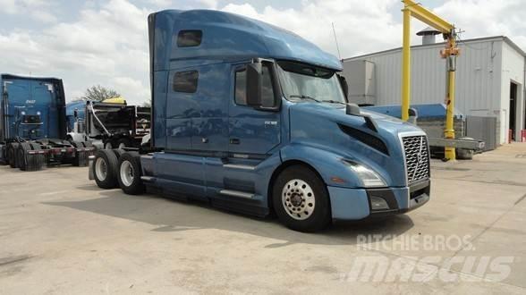 Volvo VNL64T760 Cabezas tractoras