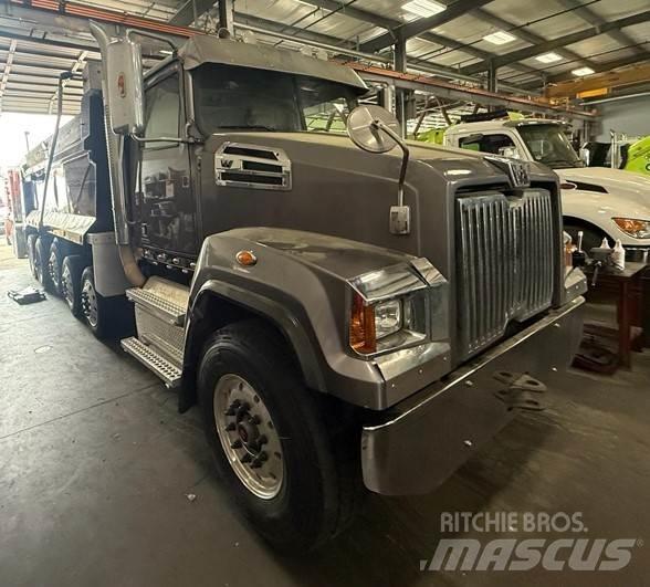 Western Star 4700 Camiones bañeras basculantes o volquetes