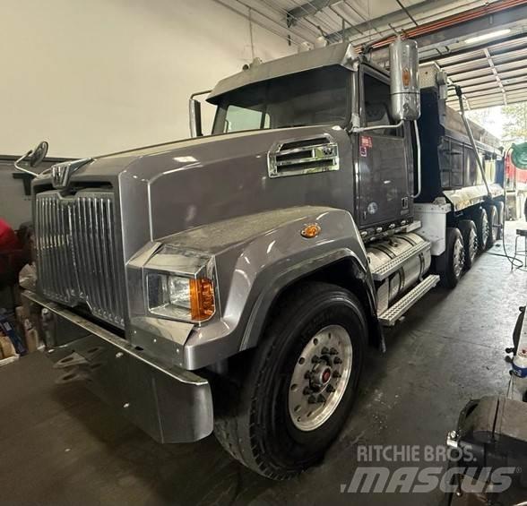 Western Star 4700 Camiones bañeras basculantes o volquetes