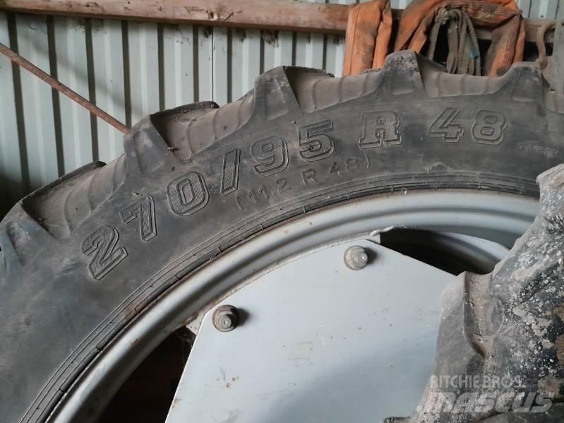  - - -  270/95R48 Neumáticos, ruedas y llantas