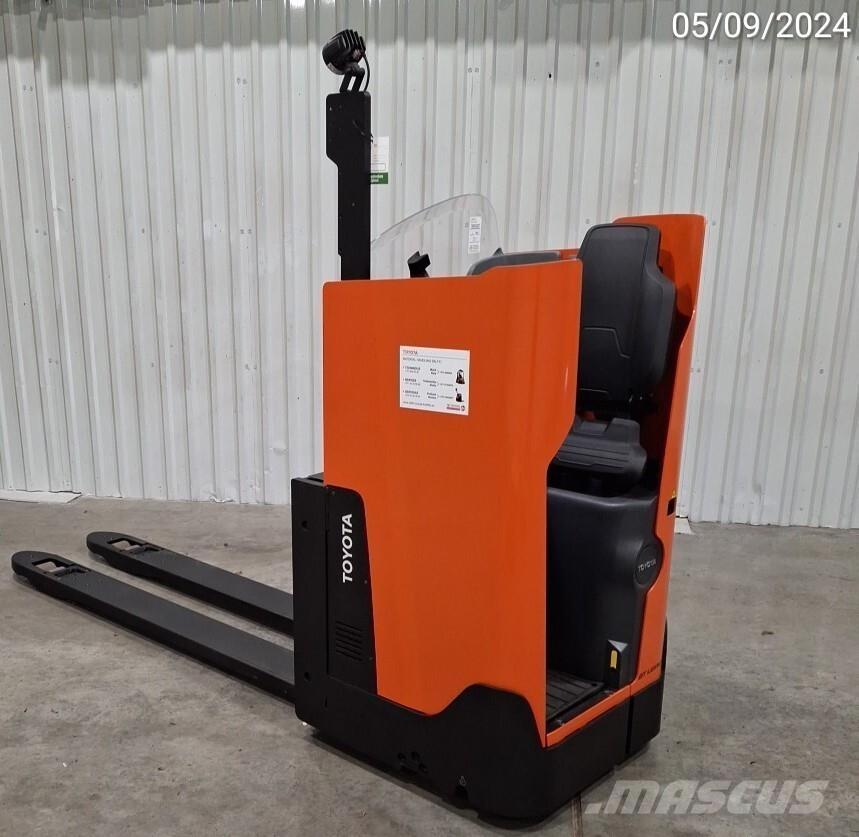 BT LSI200 Transpaletas Eléctricas con plataforma