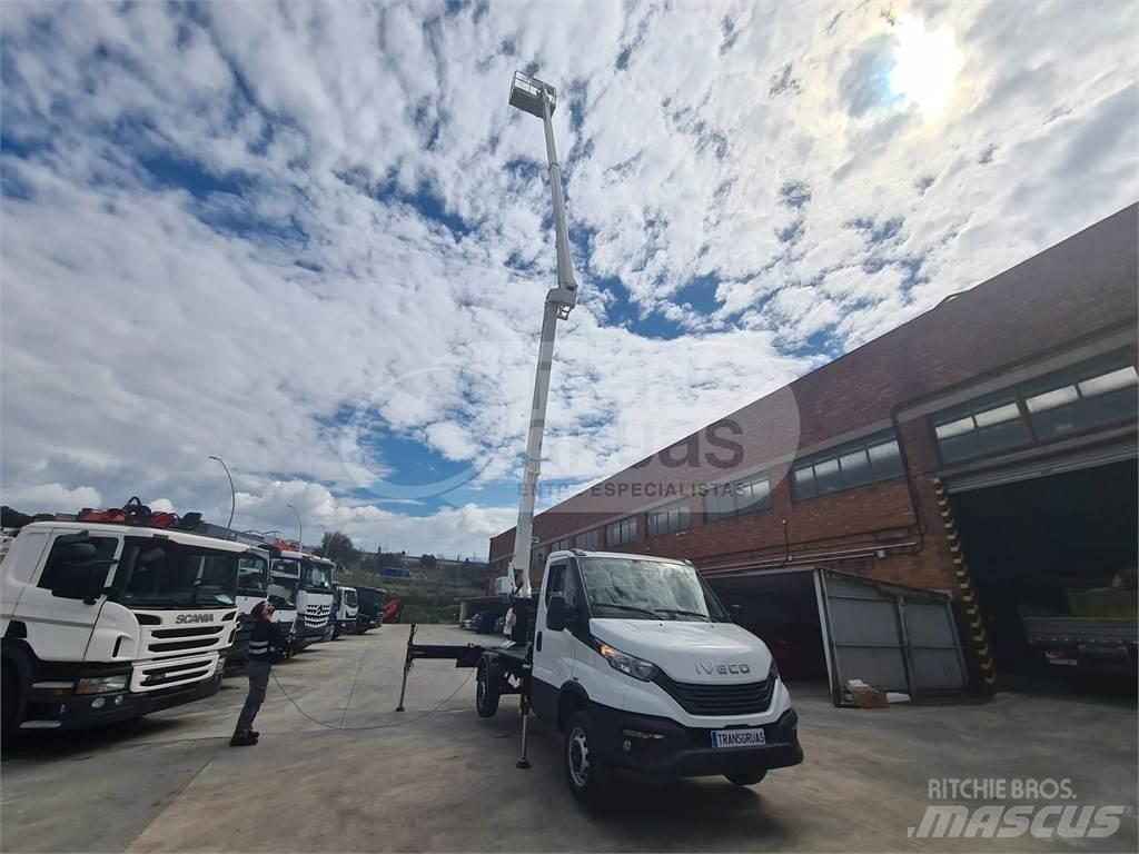 Cela DT Truck 28 FE Plataformas sobre camión