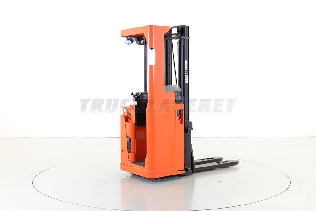 BT SSE 135 Apiladores eléctricos autopropulsados