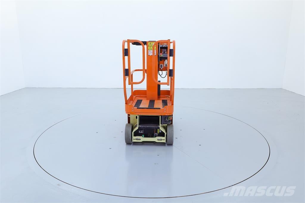 JLG 1230ES Ascensores de personal y montacargas de acceso