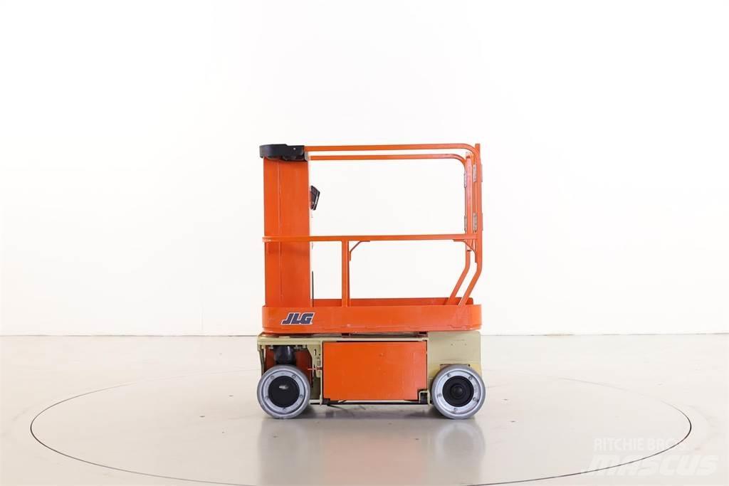 JLG 1230ES Ascensores de personal y montacargas de acceso