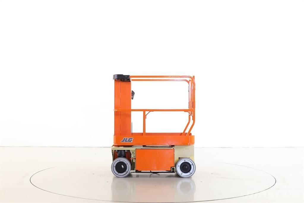 JLG 1230ES Ascensores de personal y montacargas de acceso