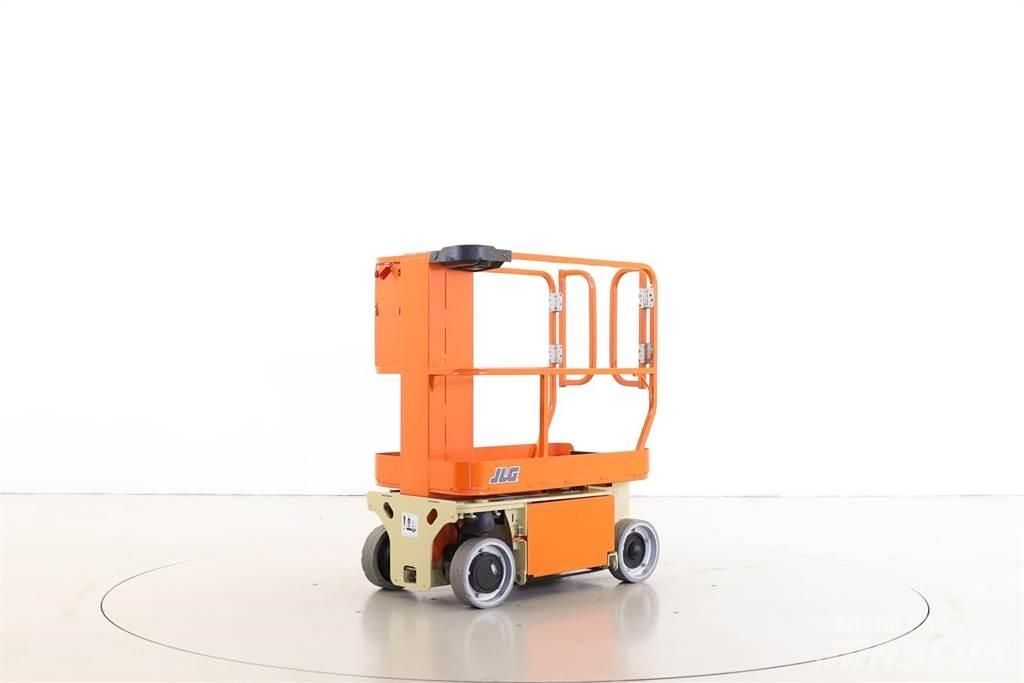 JLG 1230ES Ascensores de personal y montacargas de acceso