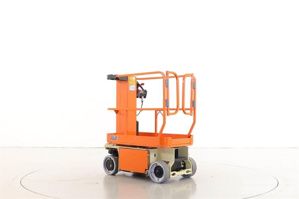 JLG 1230ES Ascensores de personal y montacargas de acceso