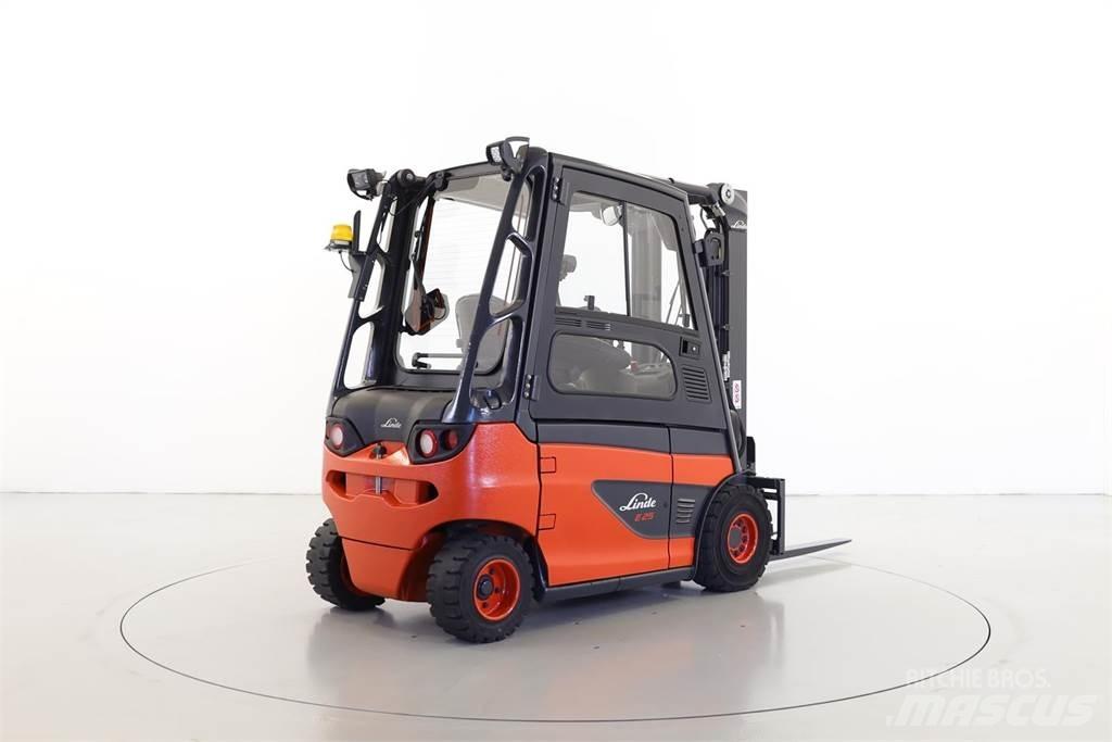 Linde E25-01 387 Carretillas de horquilla eléctrica