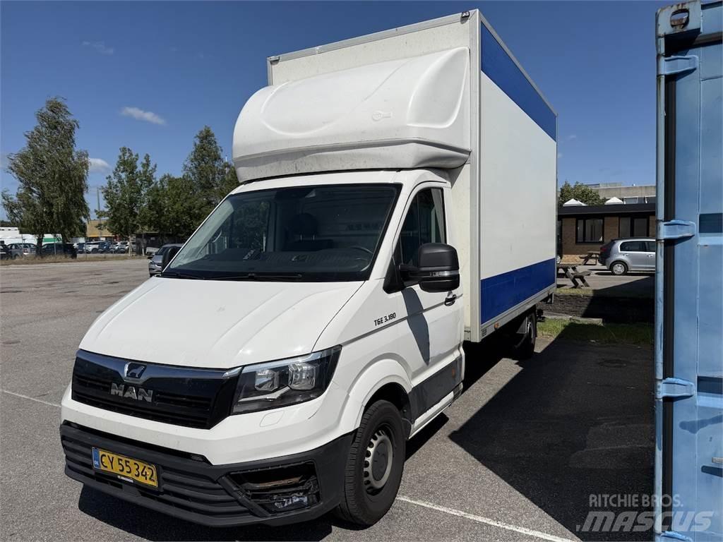 MAN TGE 3.180 Camiones caja cerrada