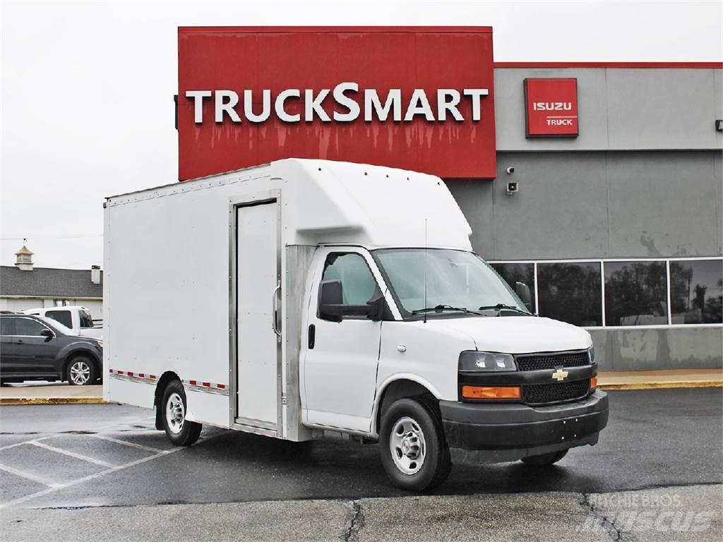 Chevrolet 3500 Furgonetas de caja cerrada