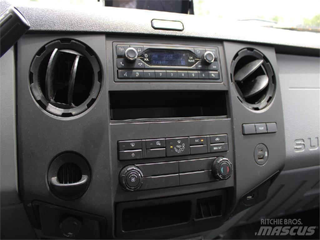 Ford F650 Vehículos - Taller
