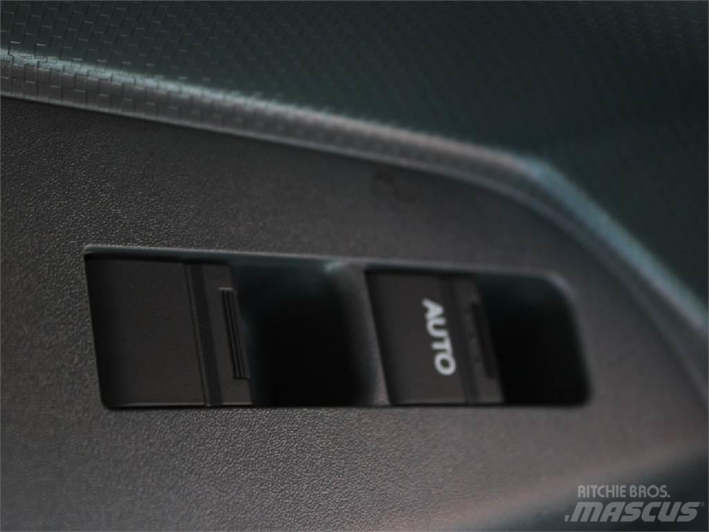 Isuzu NPR-HD Camiones caja cerrada