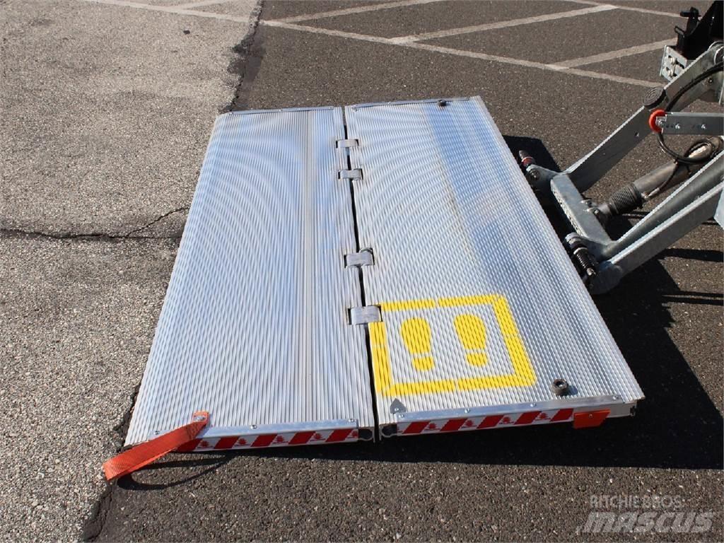 Isuzu NPR-HD Camiones caja cerrada