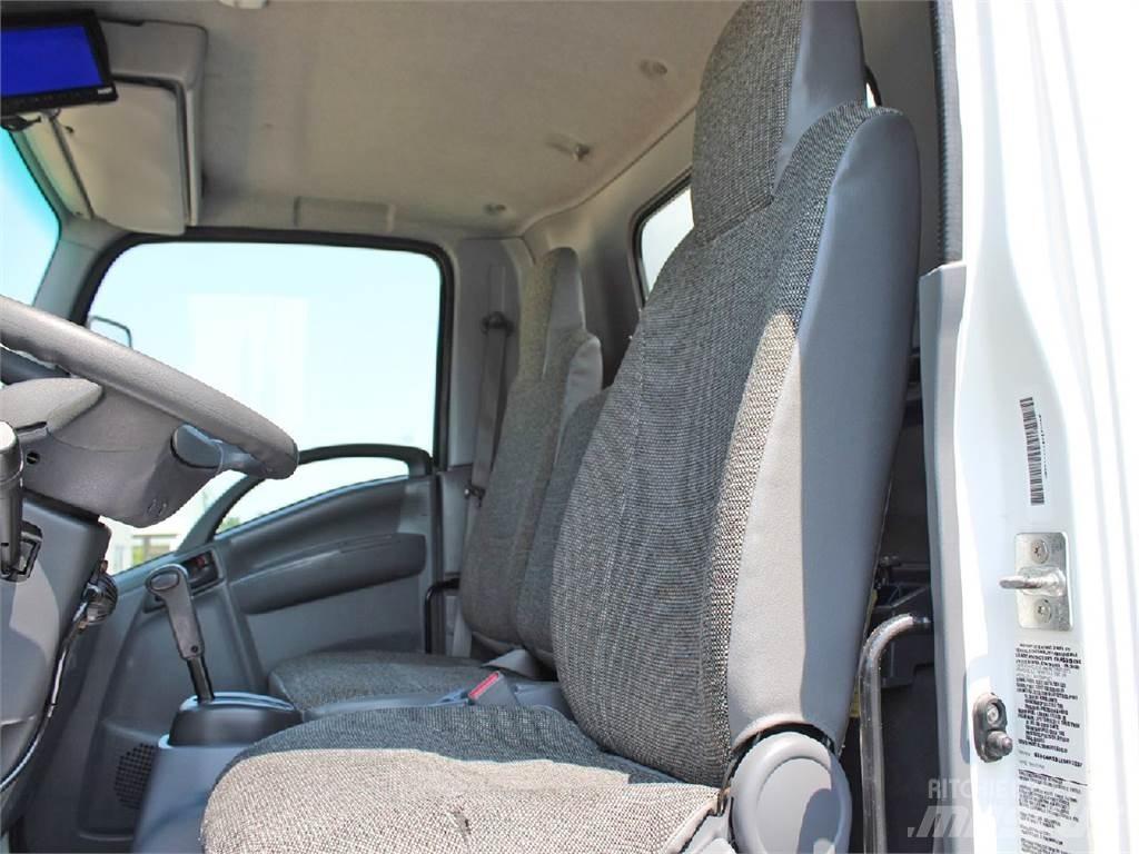 Isuzu NPR-HD Camiones caja cerrada