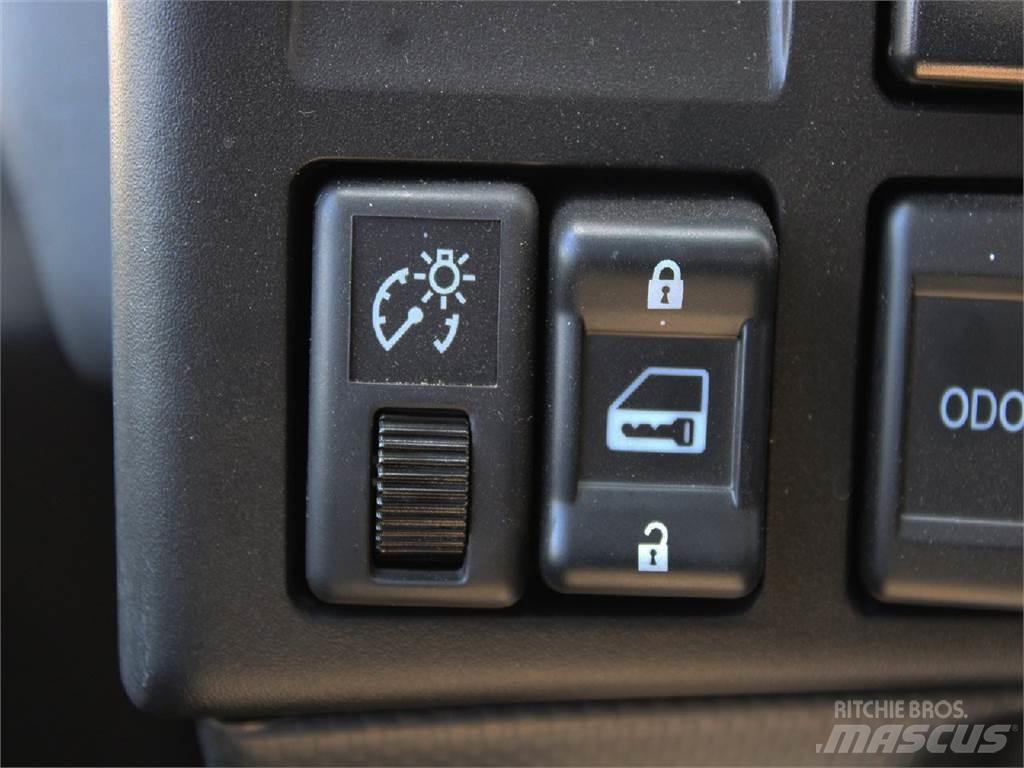 Isuzu NPR-HD Camiones bañeras basculantes o volquetes