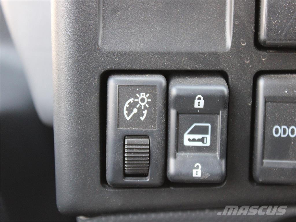 Isuzu NPR-HD Camiones polibrazo