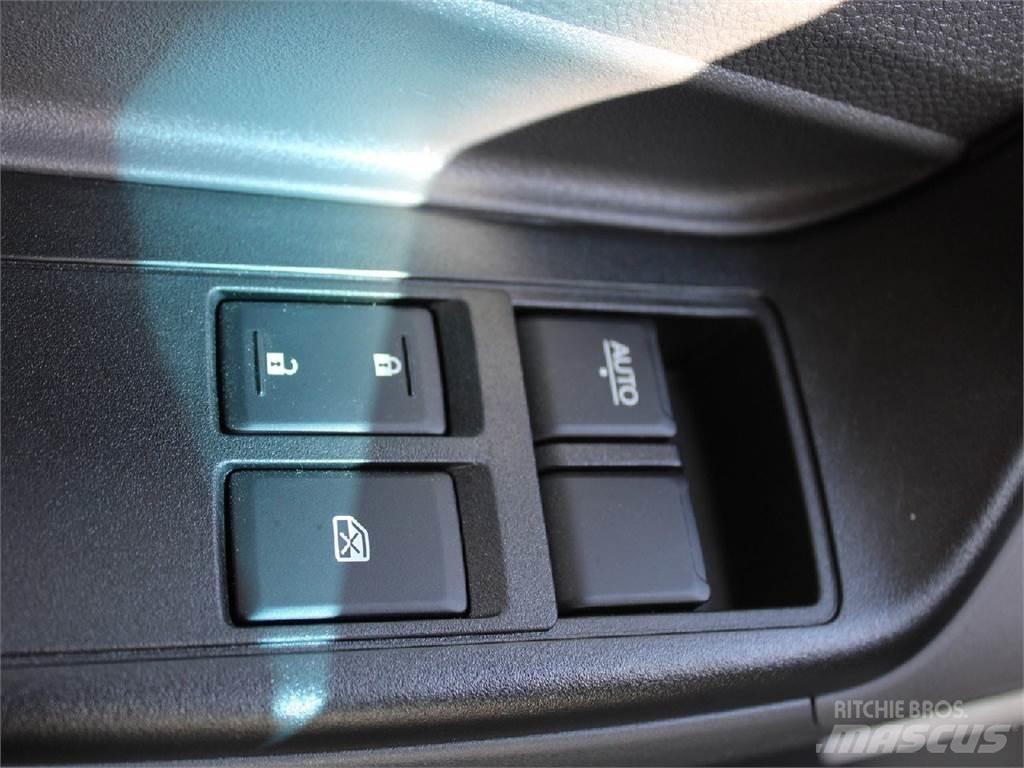Isuzu NPR-XD Camiones bañeras basculantes o volquetes
