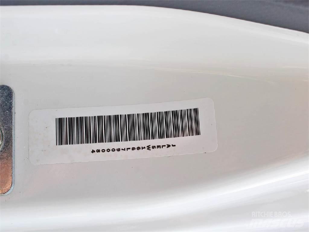 Isuzu NQR Camiones caja cerrada