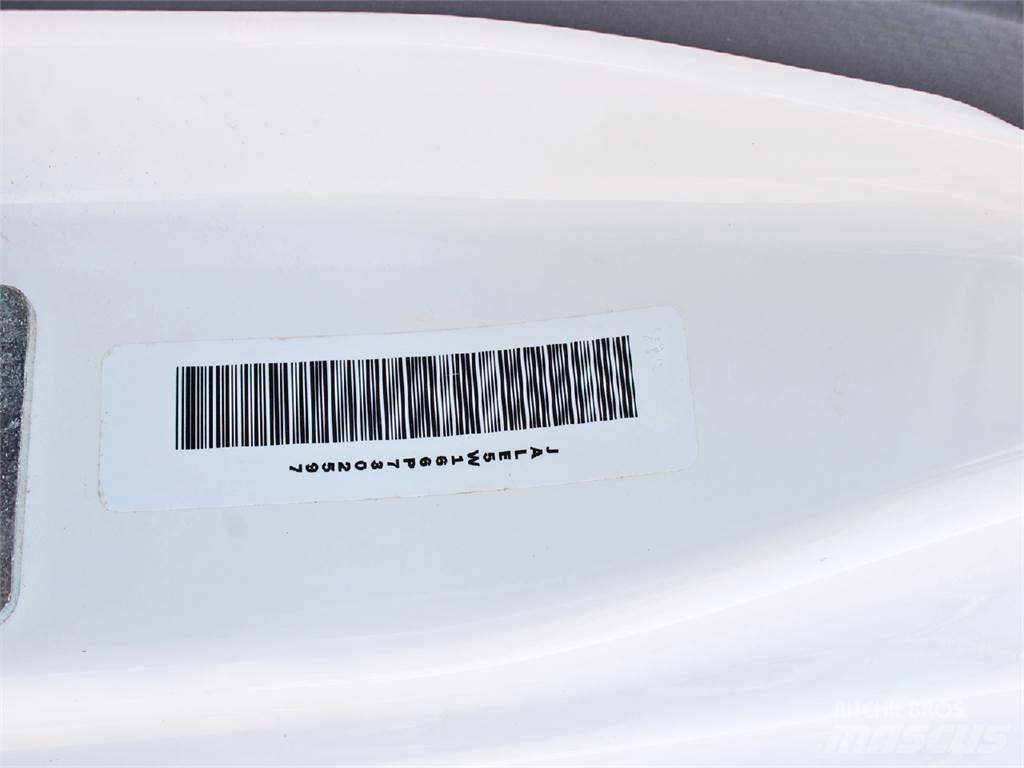 Isuzu NRR Camiones bañeras basculantes o volquetes