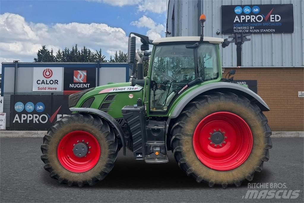 Fendt 724 VARIO S4 Tractores