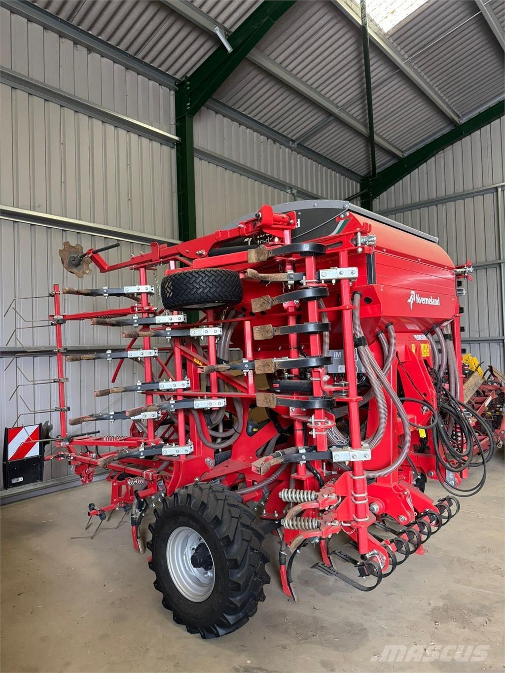 Kverneland 4.8M Agricultura - Otros