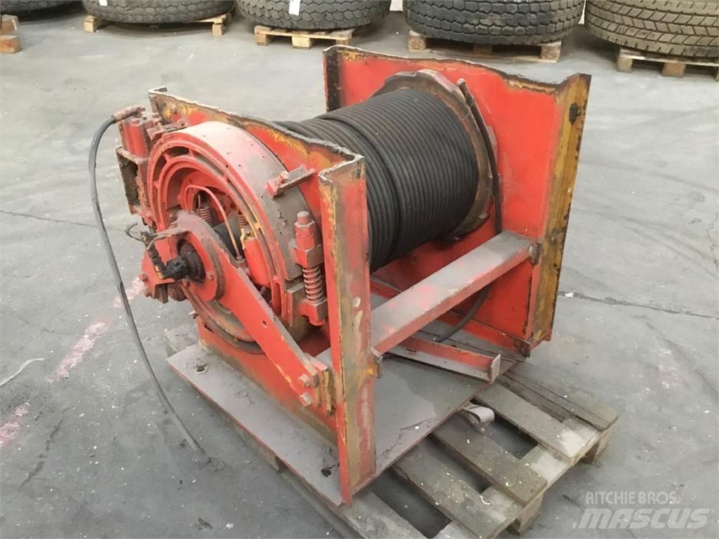 Kato NK 350 winch Piezas y equipos para grúas