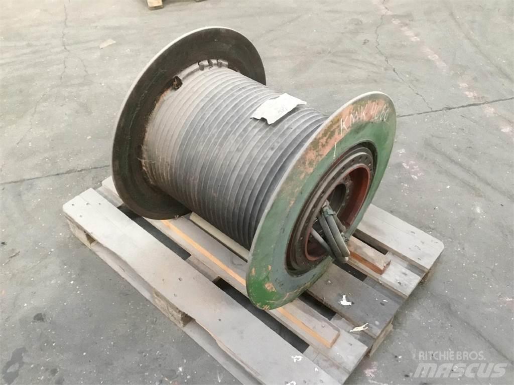 Krupp KMK 4060 winch Piezas y equipos para grúas