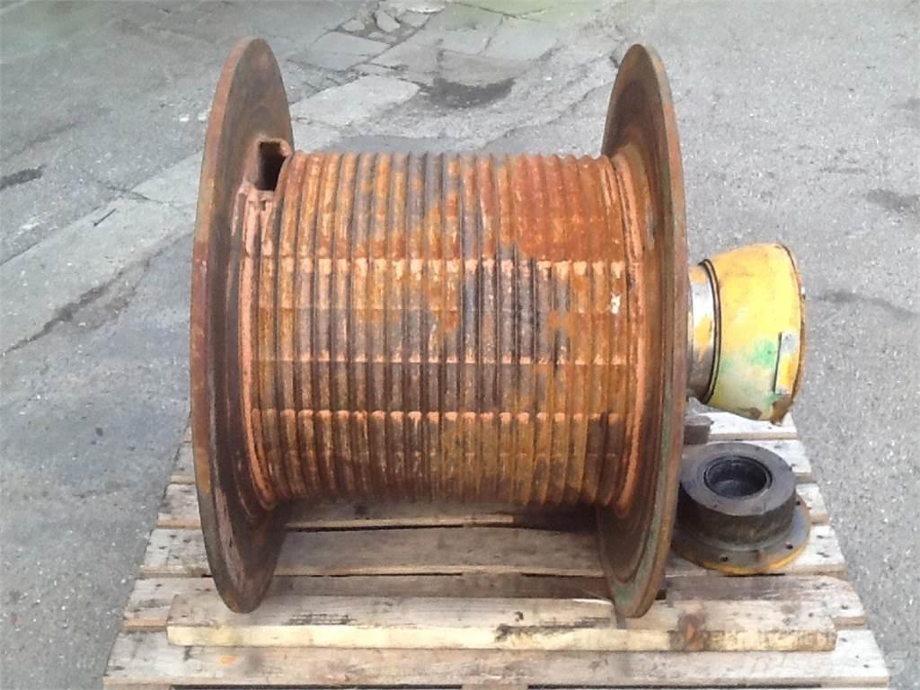 Krupp KMK 5100 winch Piezas y equipos para grúas