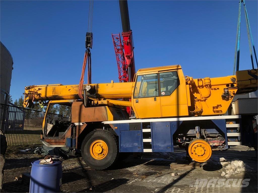 Liebherr LTM 1030-2 Grúas todo terreno
