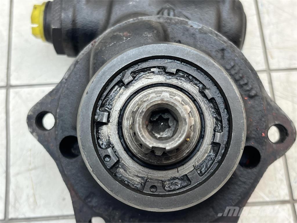 ZF steering pump Piezas y equipos para grúas