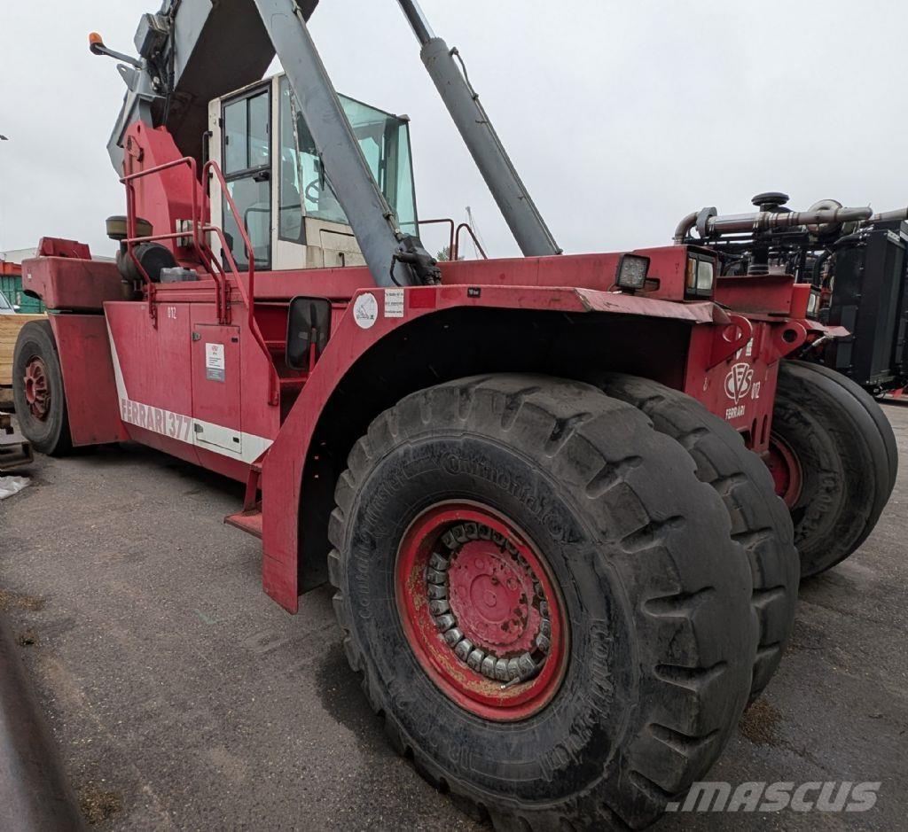 CVS Ferrari F377.5 PB Manipulador de contenedores