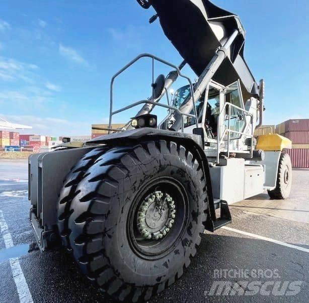 Hyster RS46-41XD/67S Manipulador de contenedores