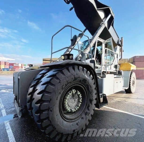 Hyster RS46-41XD/67S Manipulador de contenedores