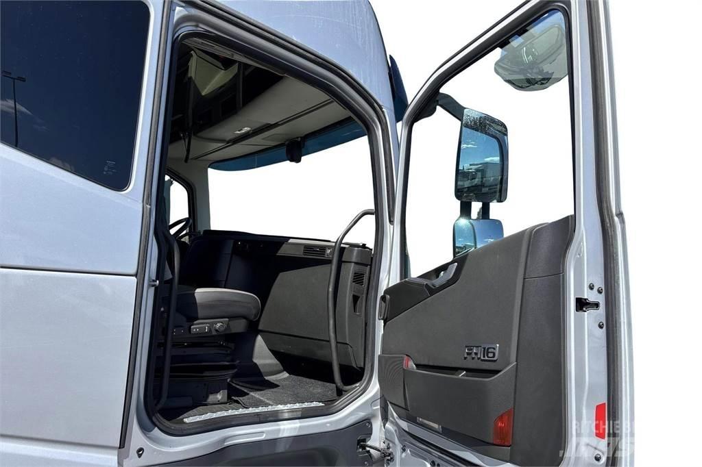 Volvo FH 16 650 Camiones polibrazo