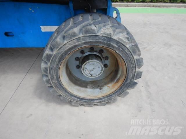 Genie Z80-60RT Plataforma de trabajo articulada