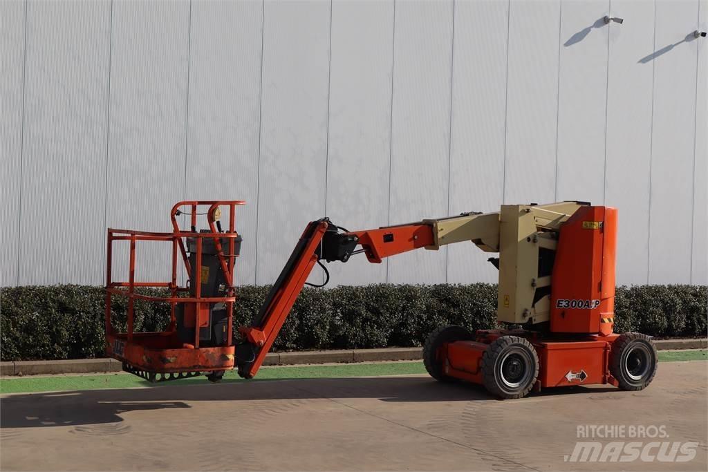 JLG E300AJP Plataforma de trabajo articulada