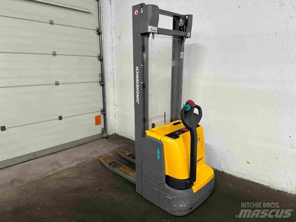 Jungheinrich EJC 216 Apiladores eléctricos