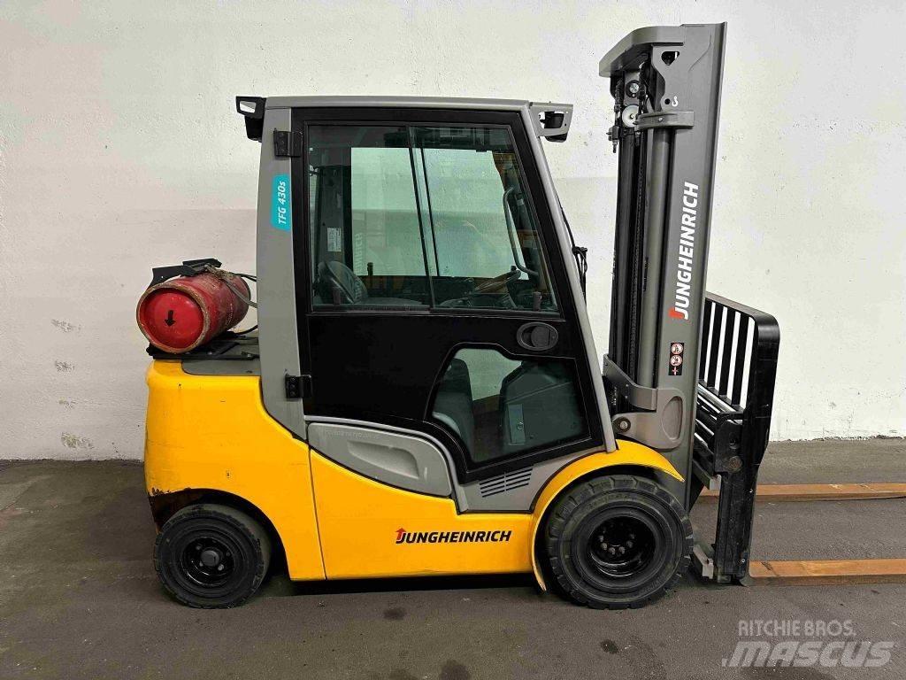 Jungheinrich TFG 430s Carretillas LPG