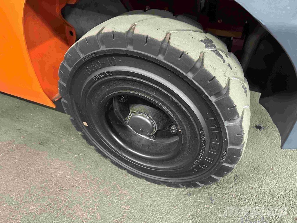 Toyota 02-8FGF30 Carretillas LPG